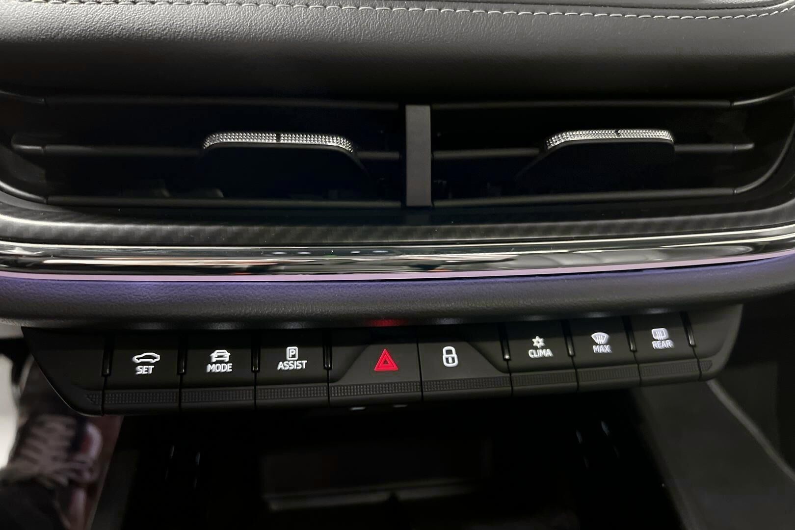 SKODA ENYAQ iso kuva 15
