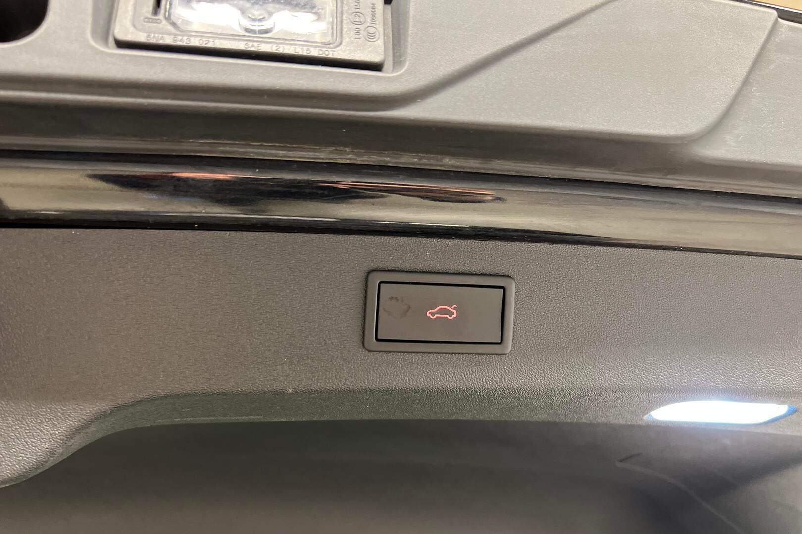 SKODA ENYAQ iso kuva 21