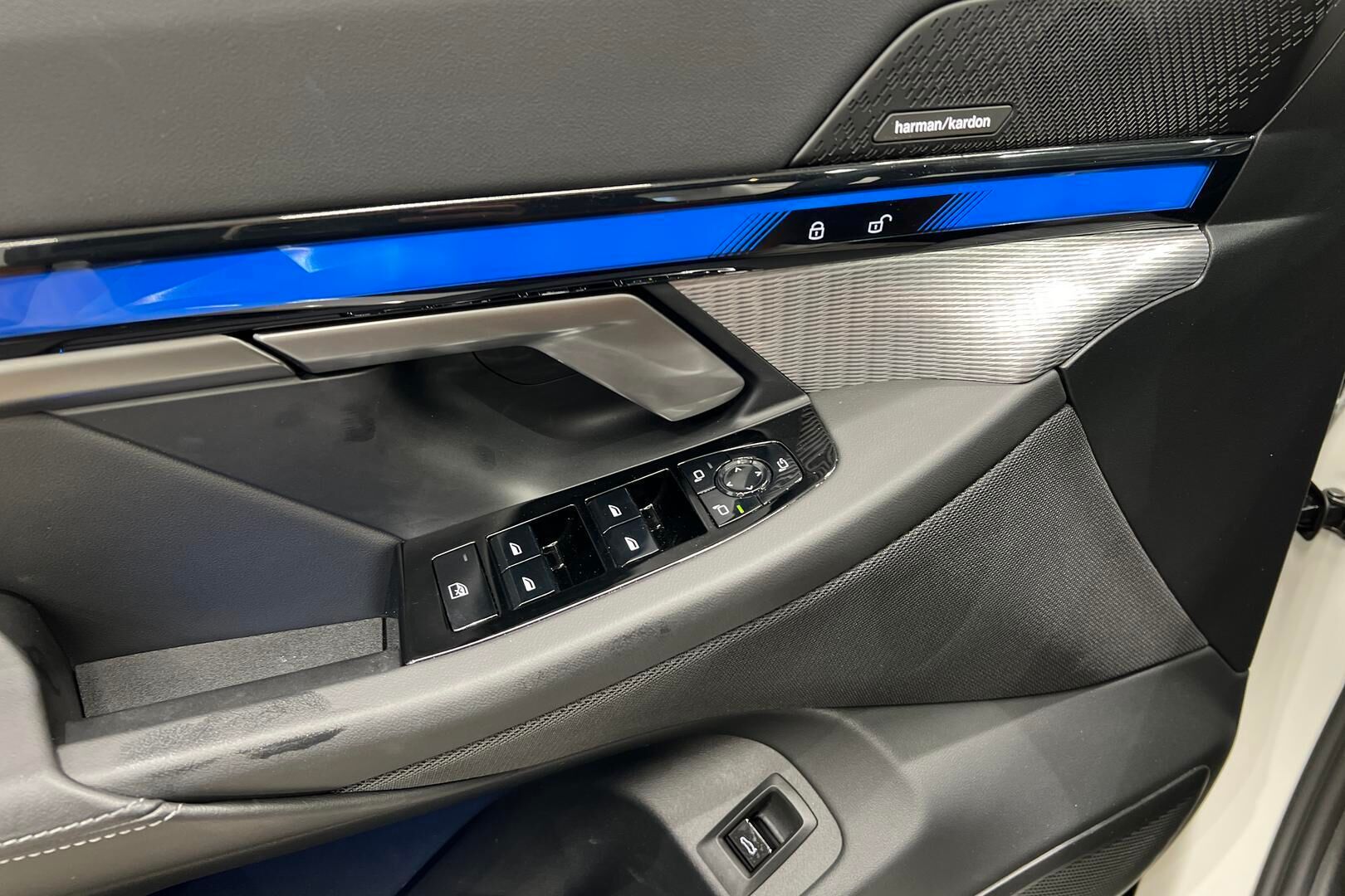 BMW I5 iso kuva 31