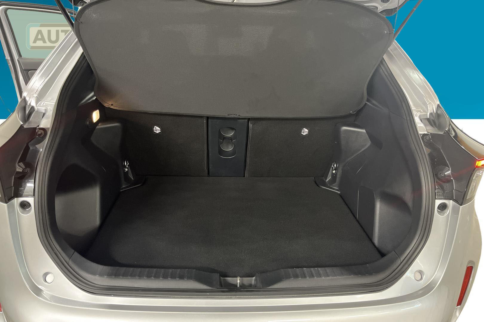 TOYOTA YARIS CROSS iso kuva 11