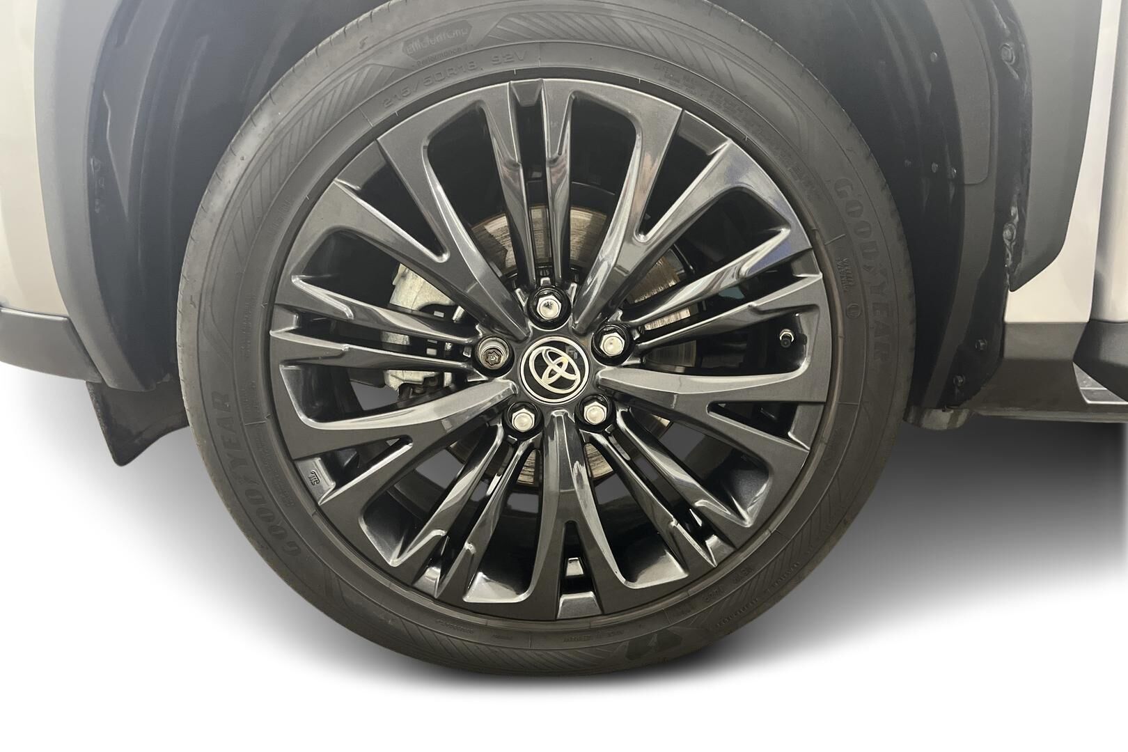 TOYOTA YARIS CROSS iso kuva 12