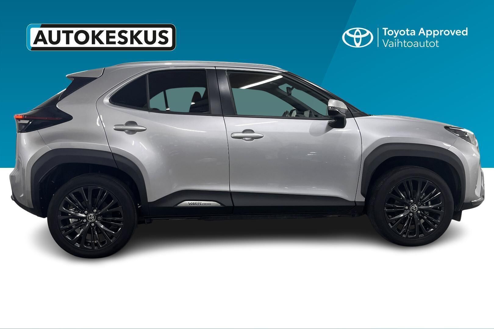 Toyota Yaris Cross 1.5 Hybrid AWD-i 2022, kuva 4/15