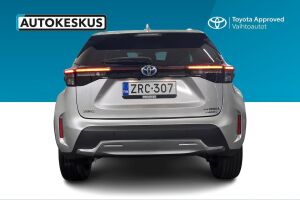 TOYOTA YARIS CROSS esikatselu 5
