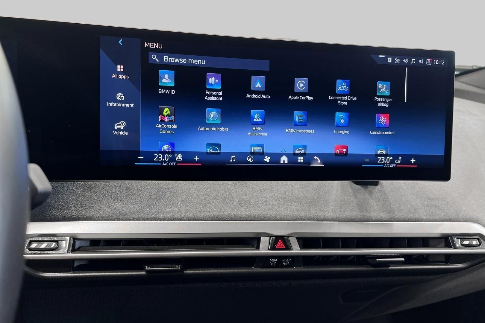 BMW IX iso kuva 16