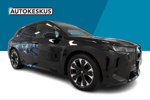 BMW IX esikatselu 2
