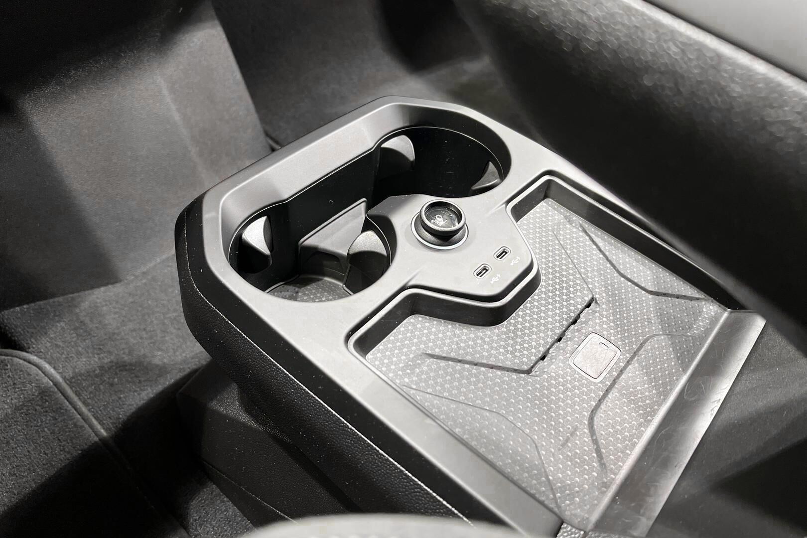 BMW IX iso kuva 22
