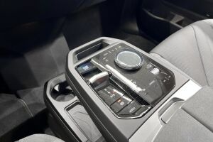 BMW IX esikatselu 23