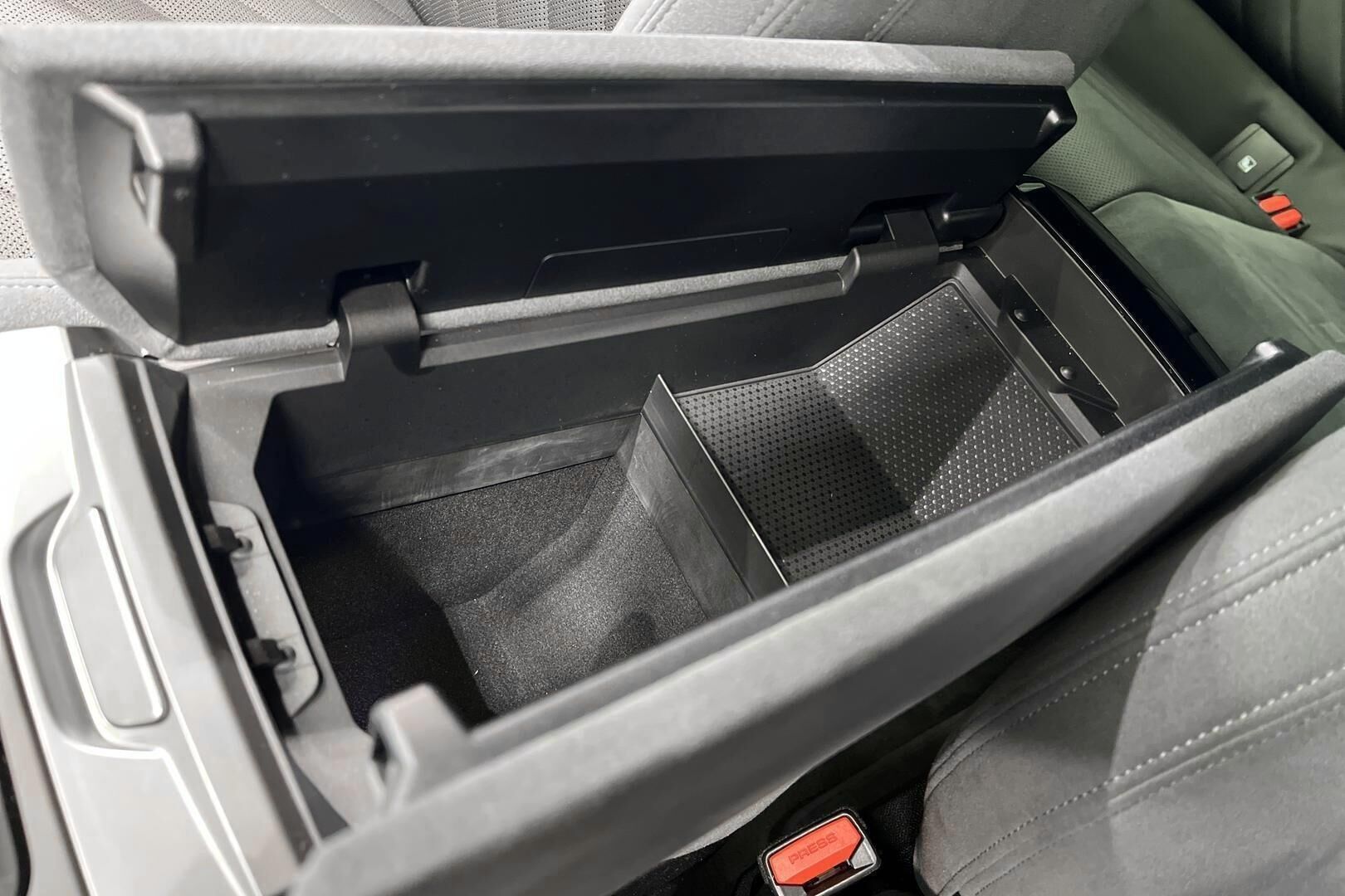 BMW IX iso kuva 25