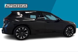 BMW IX esikatselu 3