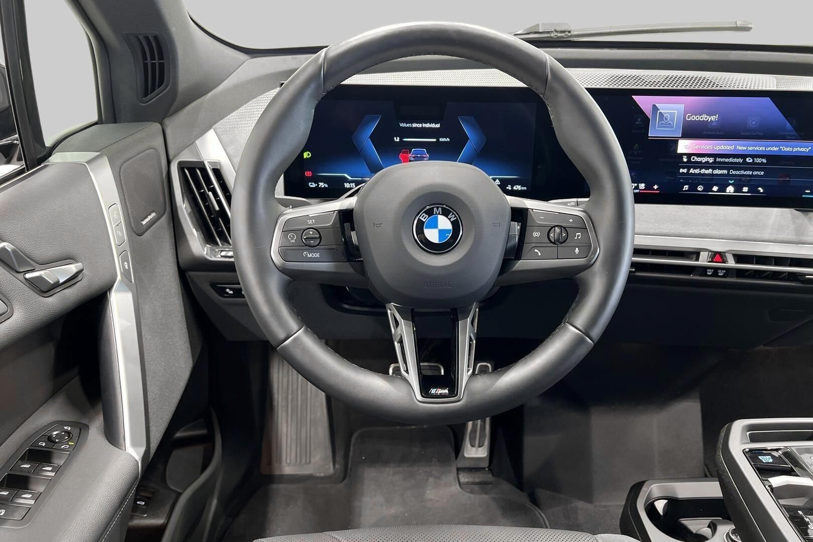 BMW IX iso kuva 37