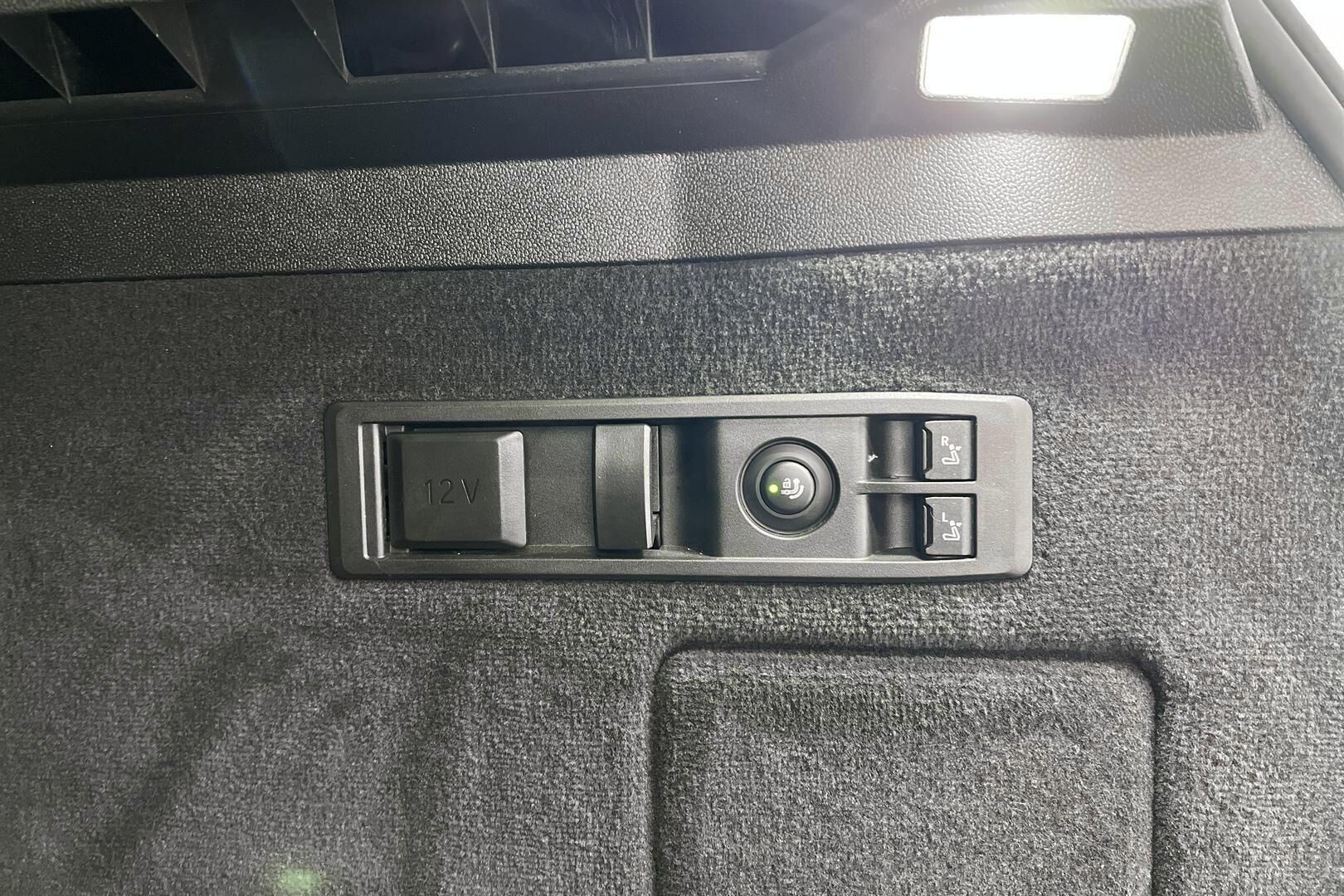 BMW IX iso kuva 41