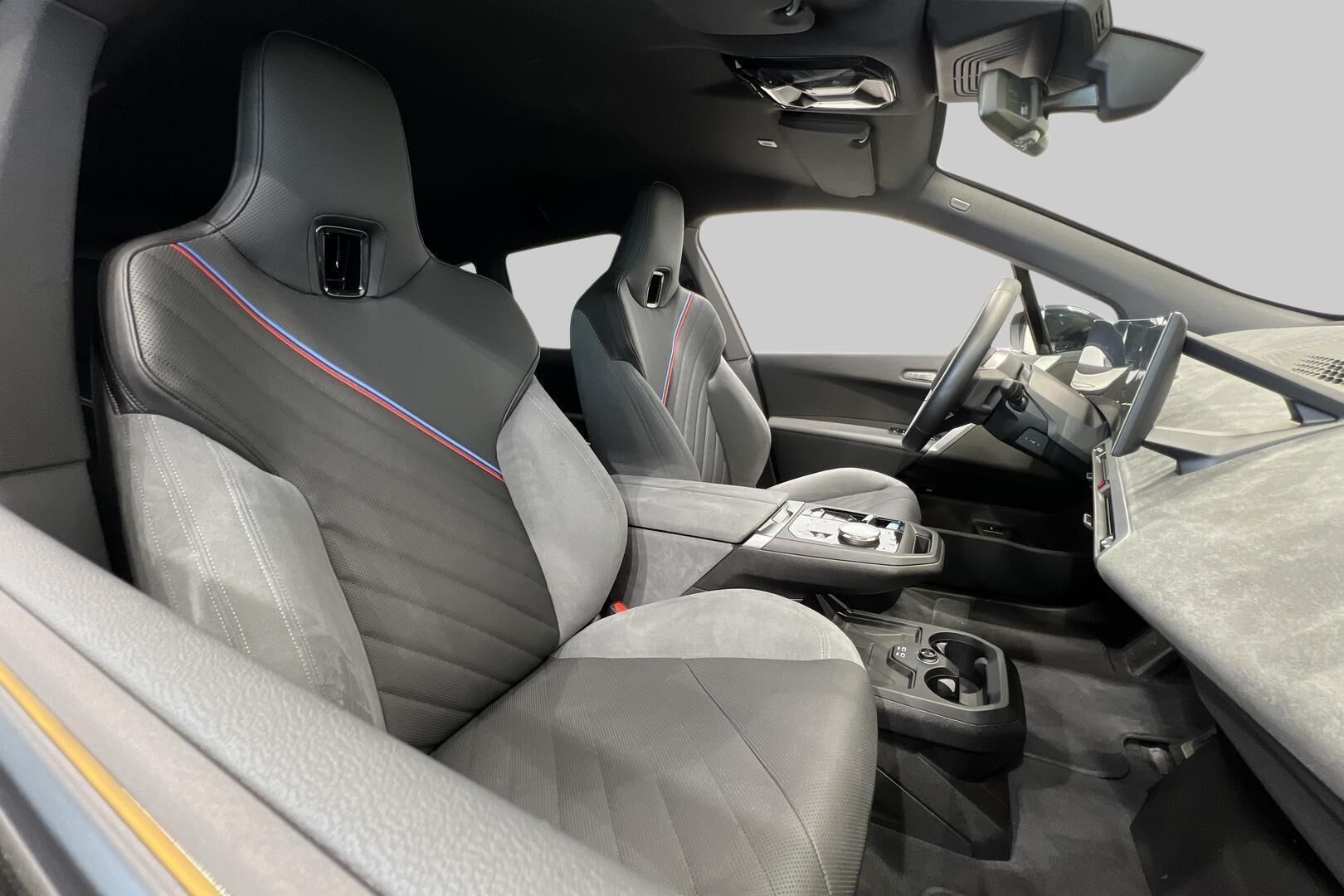 BMW IX iso kuva 46