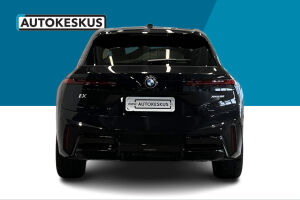 BMW IX esikatselu 5