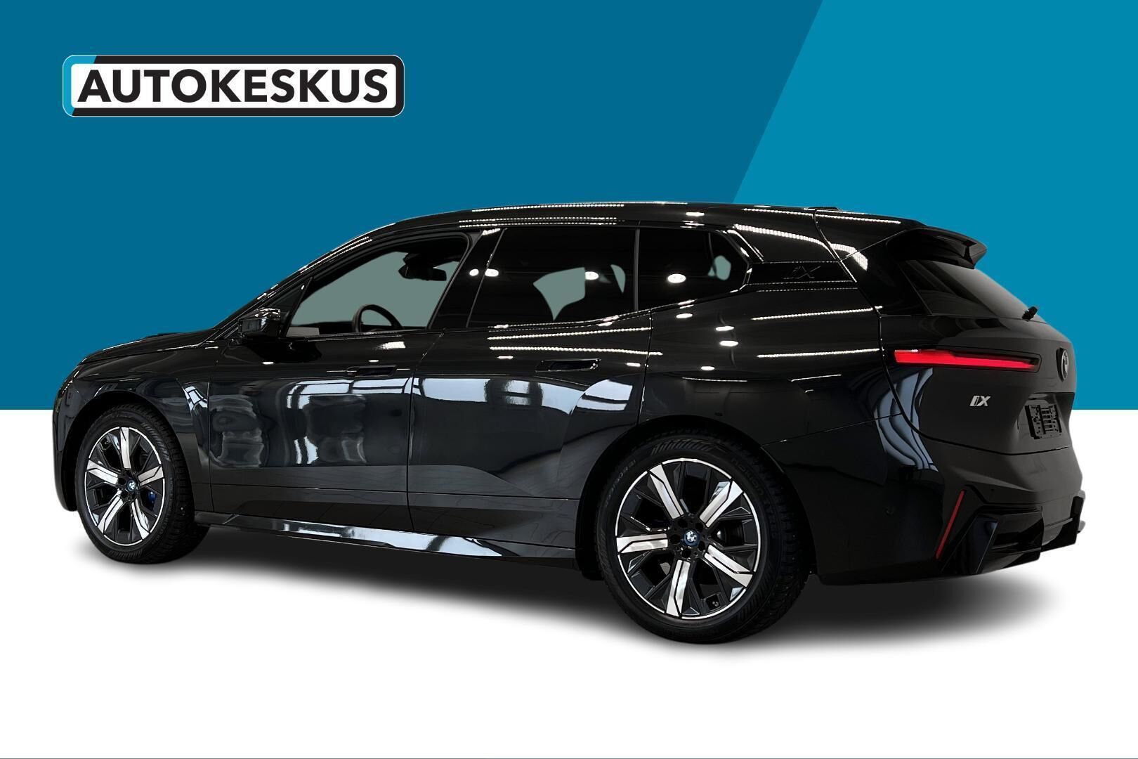 BMW IX iso kuva 6