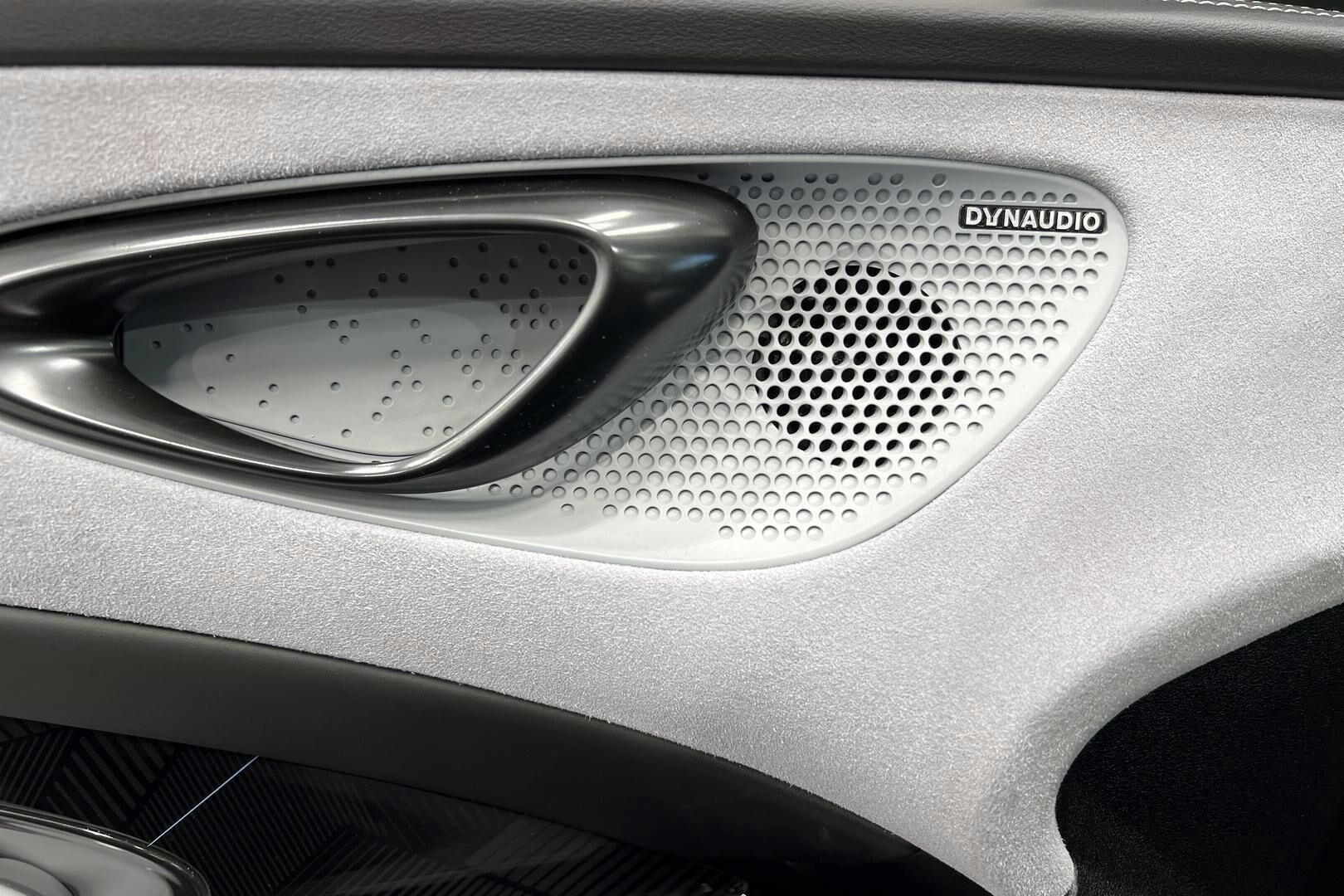 BYD SEAL iso kuva 54