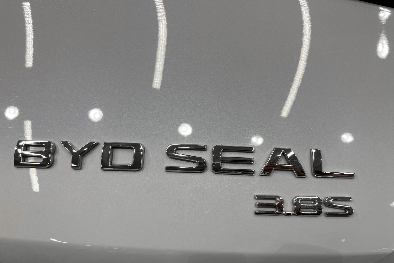 BYD SEAL iso kuva 29