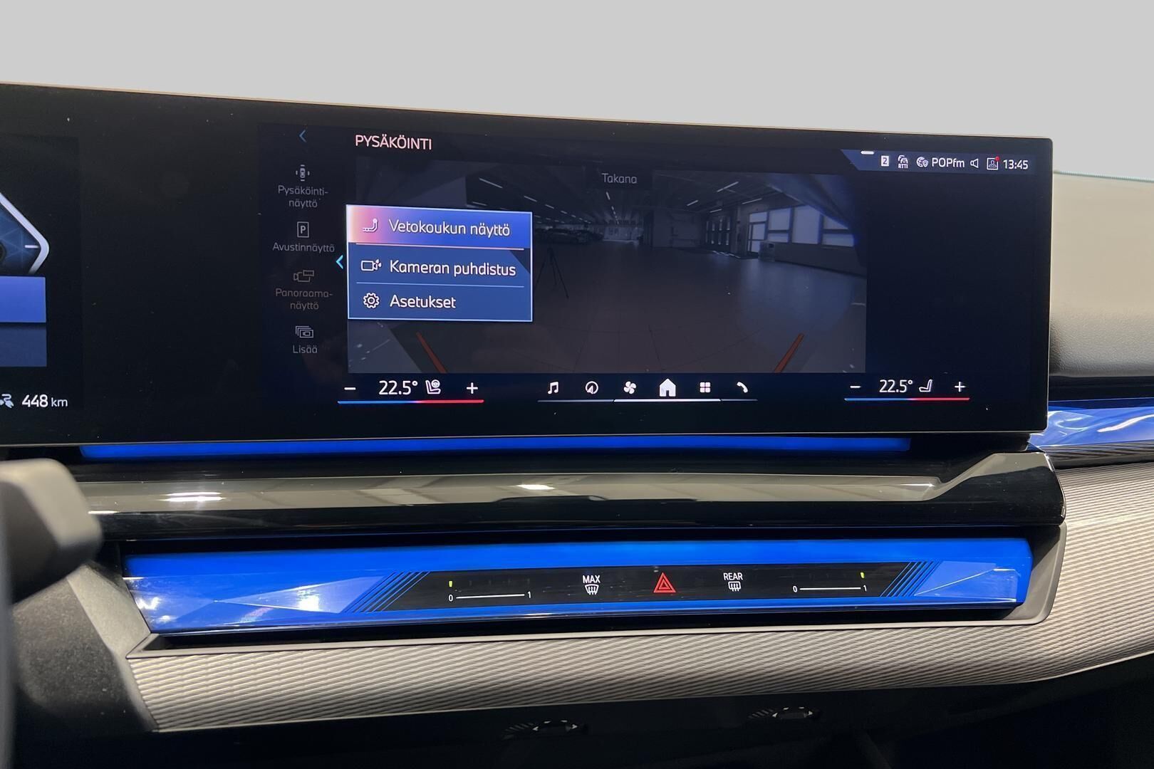 BMW I5 iso kuva 17