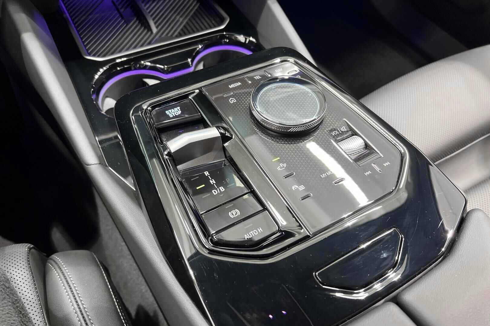 BMW I5 iso kuva 26