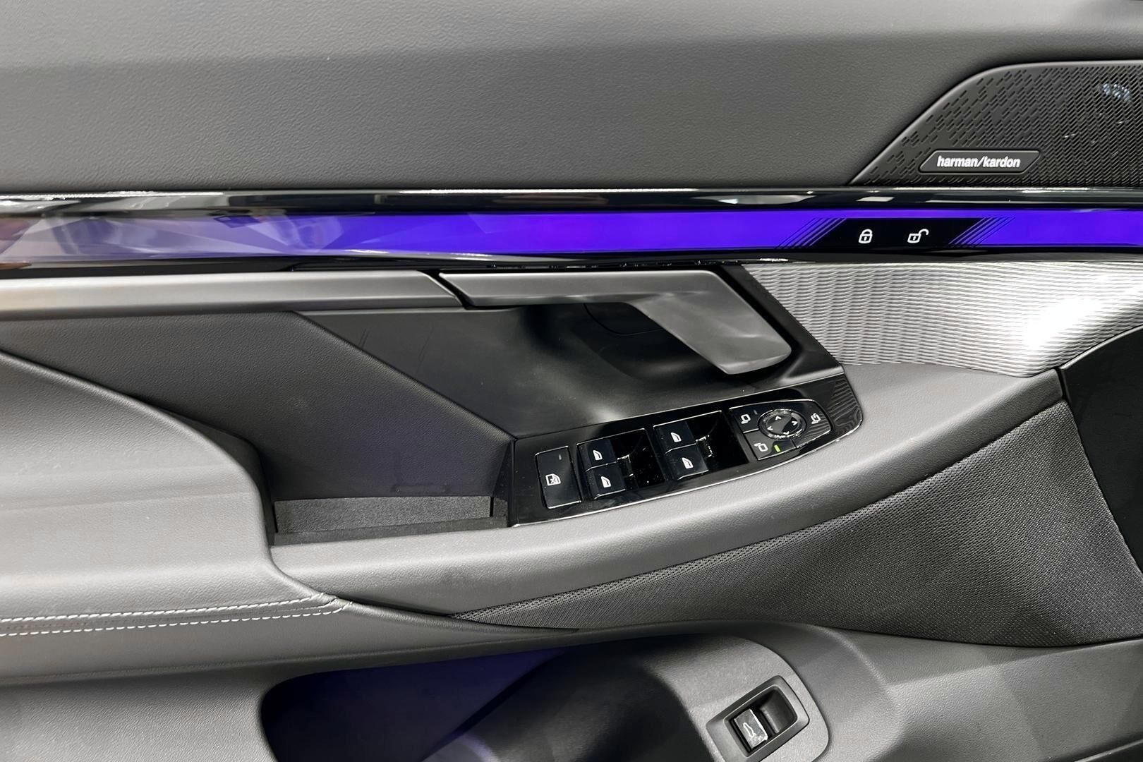 BMW I5 iso kuva 35