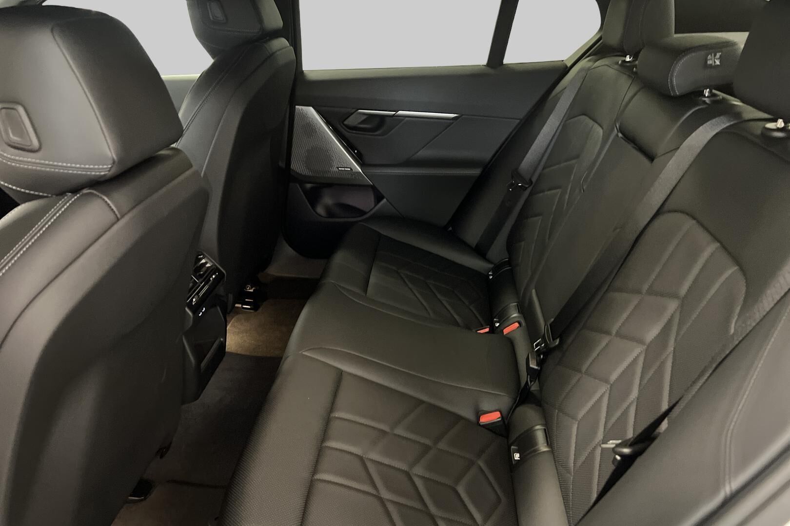 BMW I5 iso kuva 9