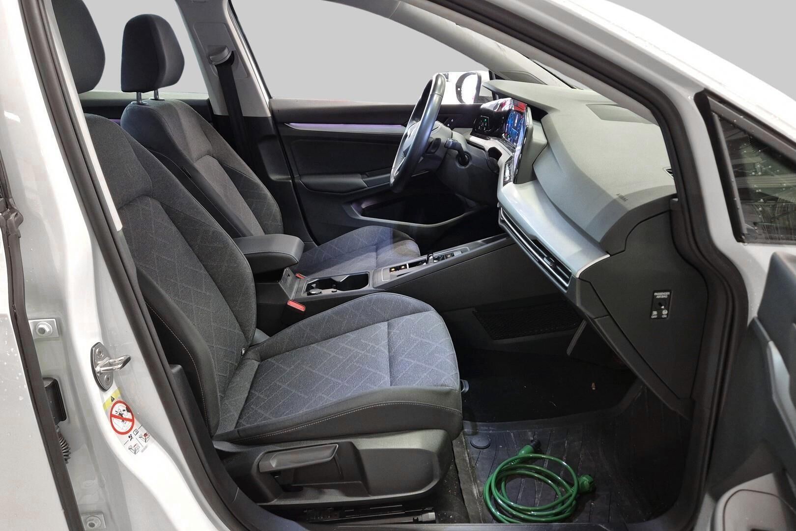 VOLKSWAGEN GOLF iso kuva 3