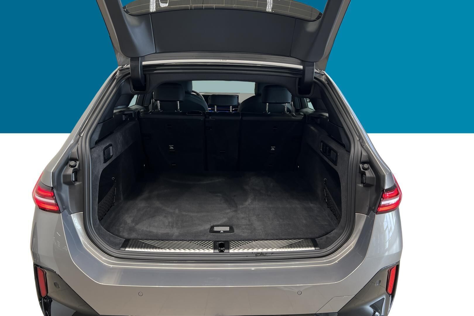 BMW I5 iso kuva 11