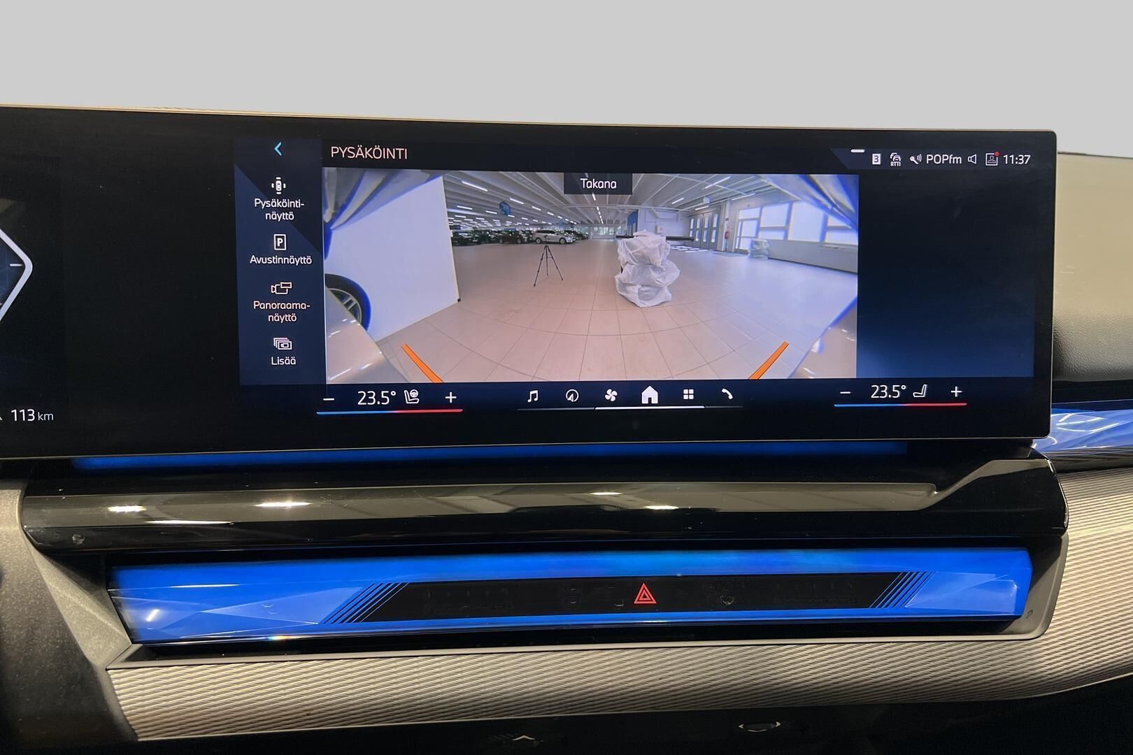 BMW I5 iso kuva 16