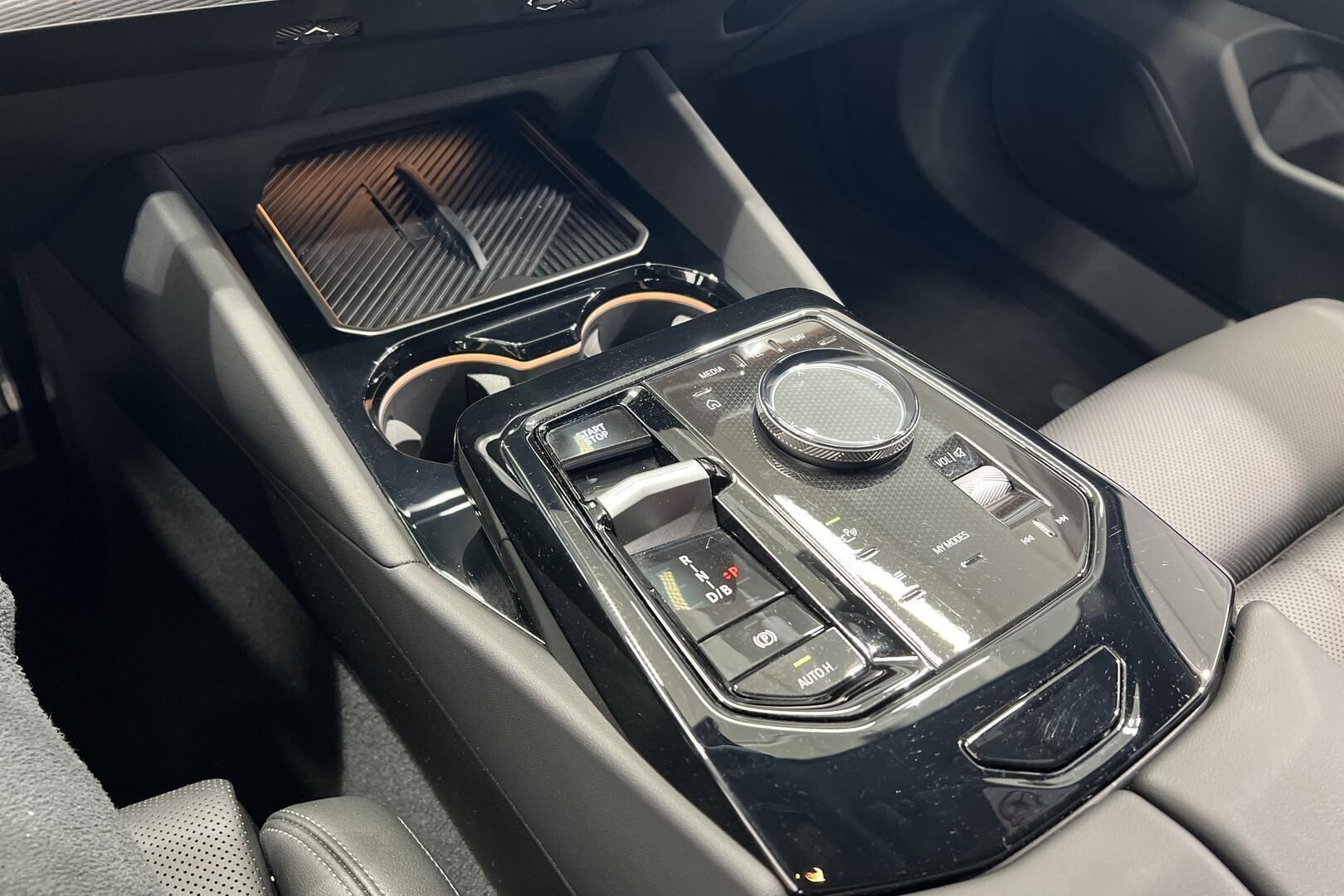 BMW I5 iso kuva 22