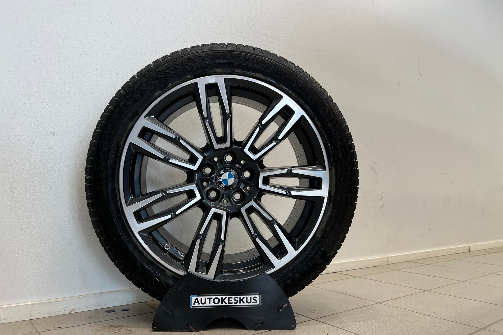 BMW I5 iso kuva 35