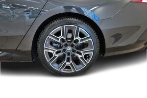 BMW I5 esikatselu 12