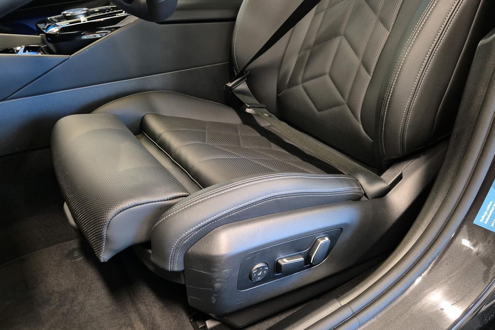 BMW I5 iso kuva 20