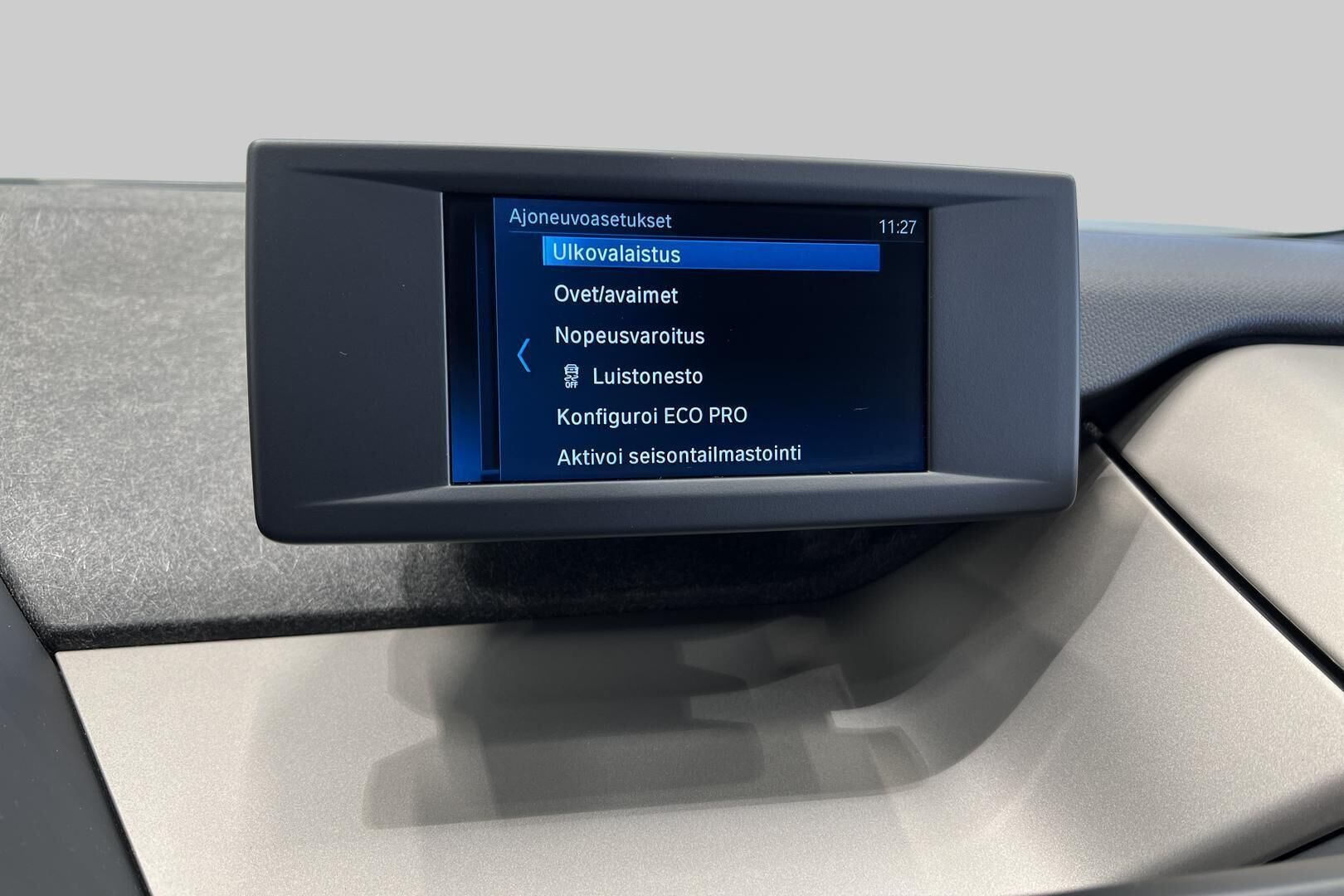 BMW I3S iso kuva 36