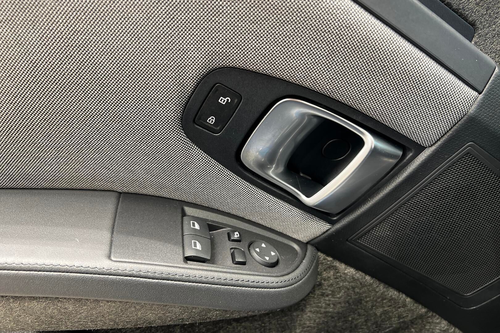 BMW I3S iso kuva 27