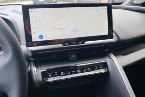 TOYOTA C-HR esikatselu 2