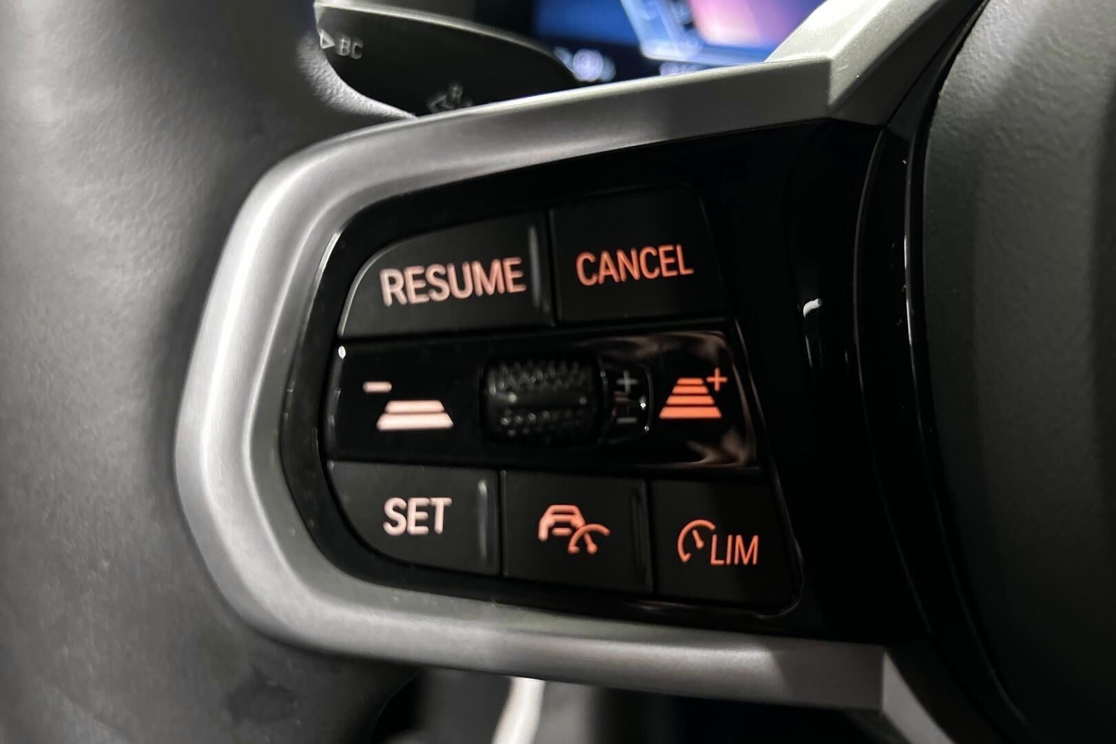 BMW I4 iso kuva 24