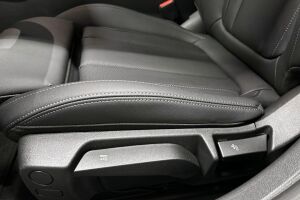 BMW I4 esikatselu 30