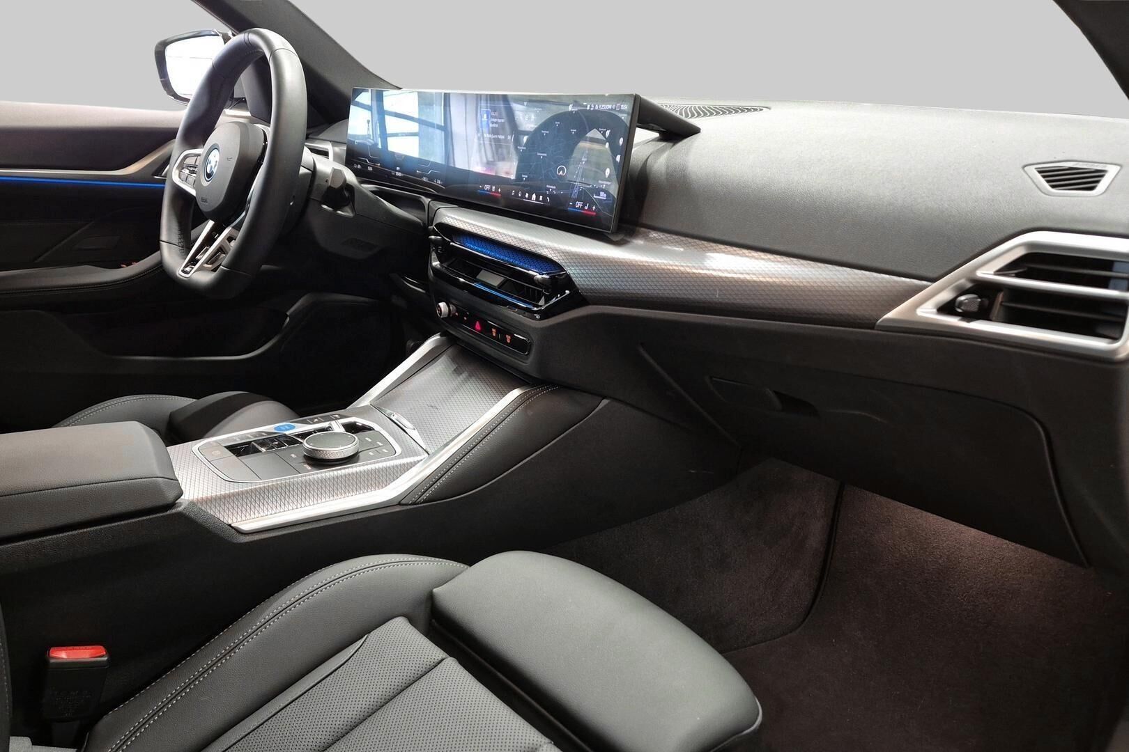 BMW I4 iso kuva 4