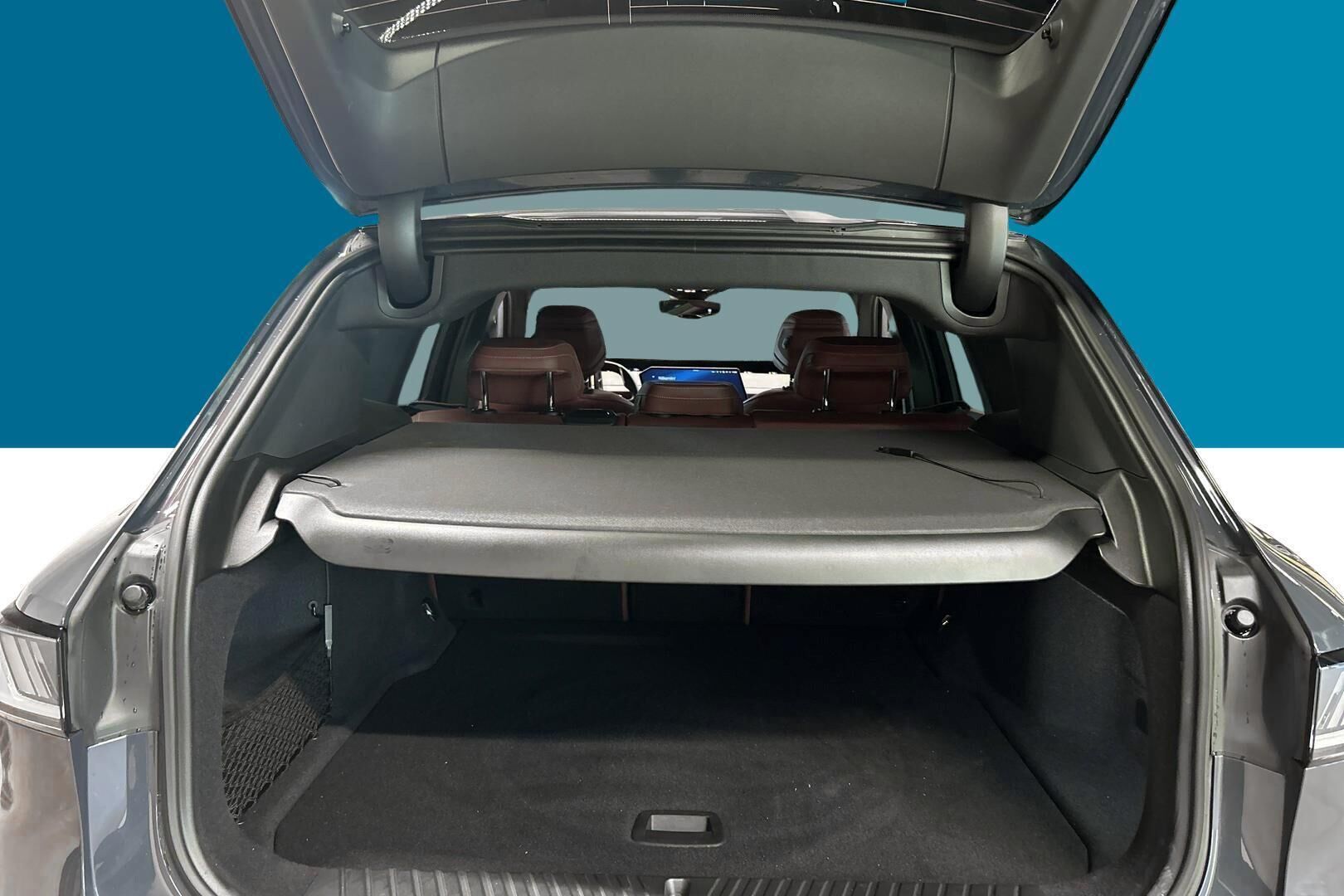 BMW IX3 iso kuva 11