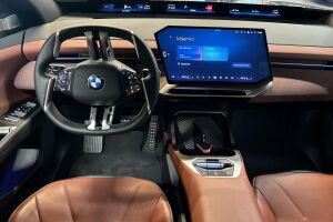 BMW IX3 esikatselu 14