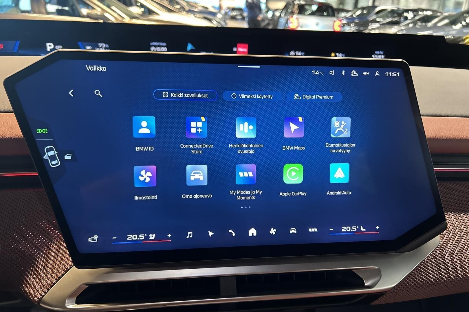 BMW IX3 iso kuva 19