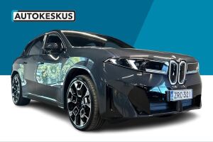 BMW IX3 esikatselu 2