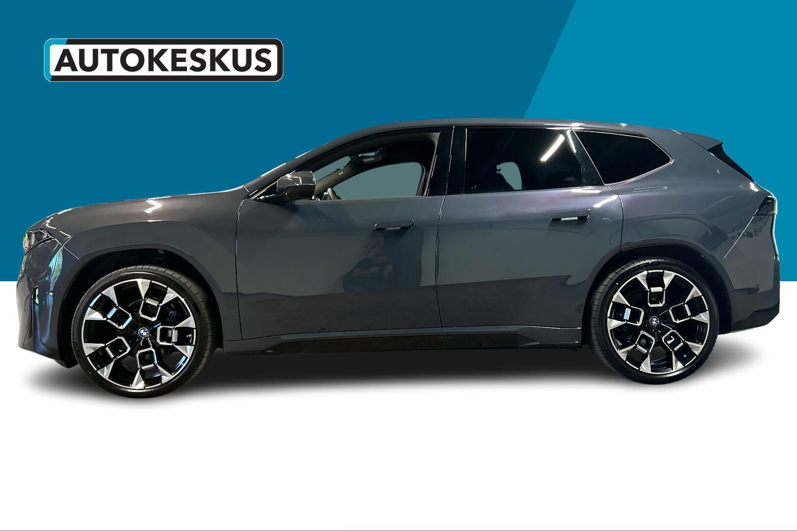 BMW IX3 iso kuva 7