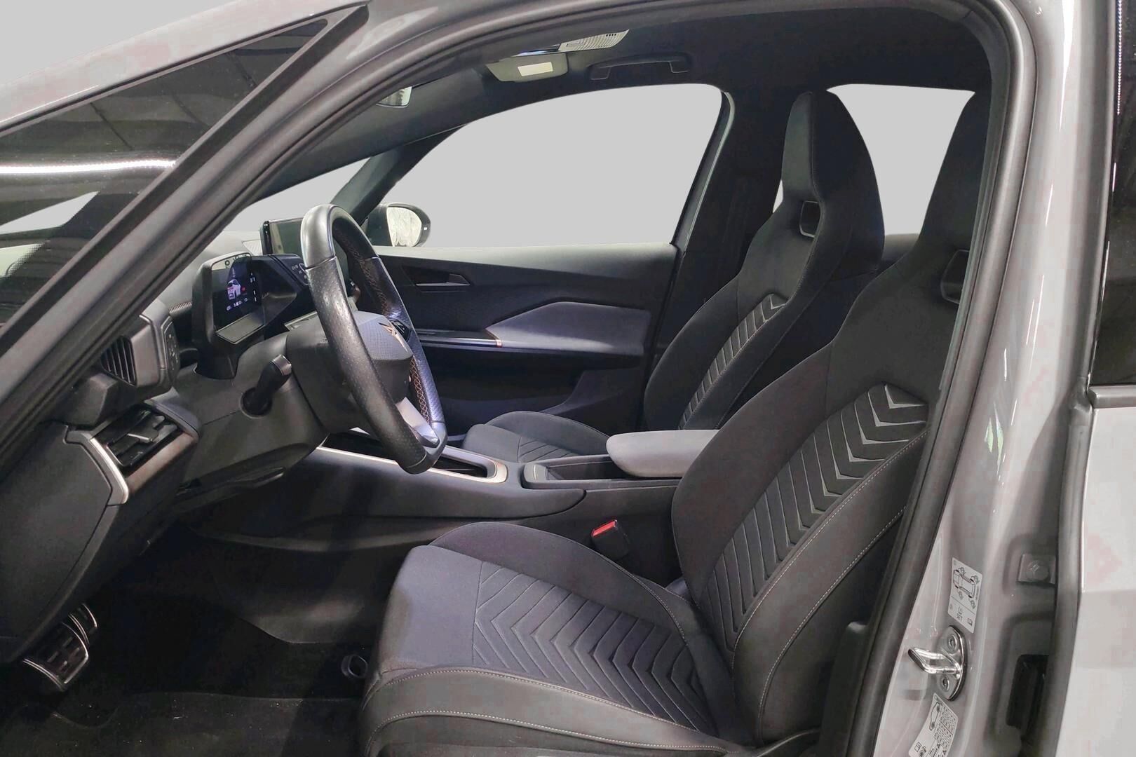 CUPRA BORN iso kuva 1