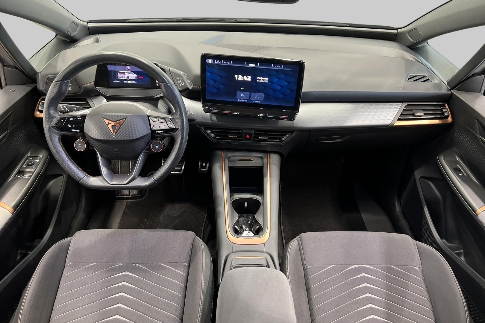 CUPRA BORN iso kuva 11