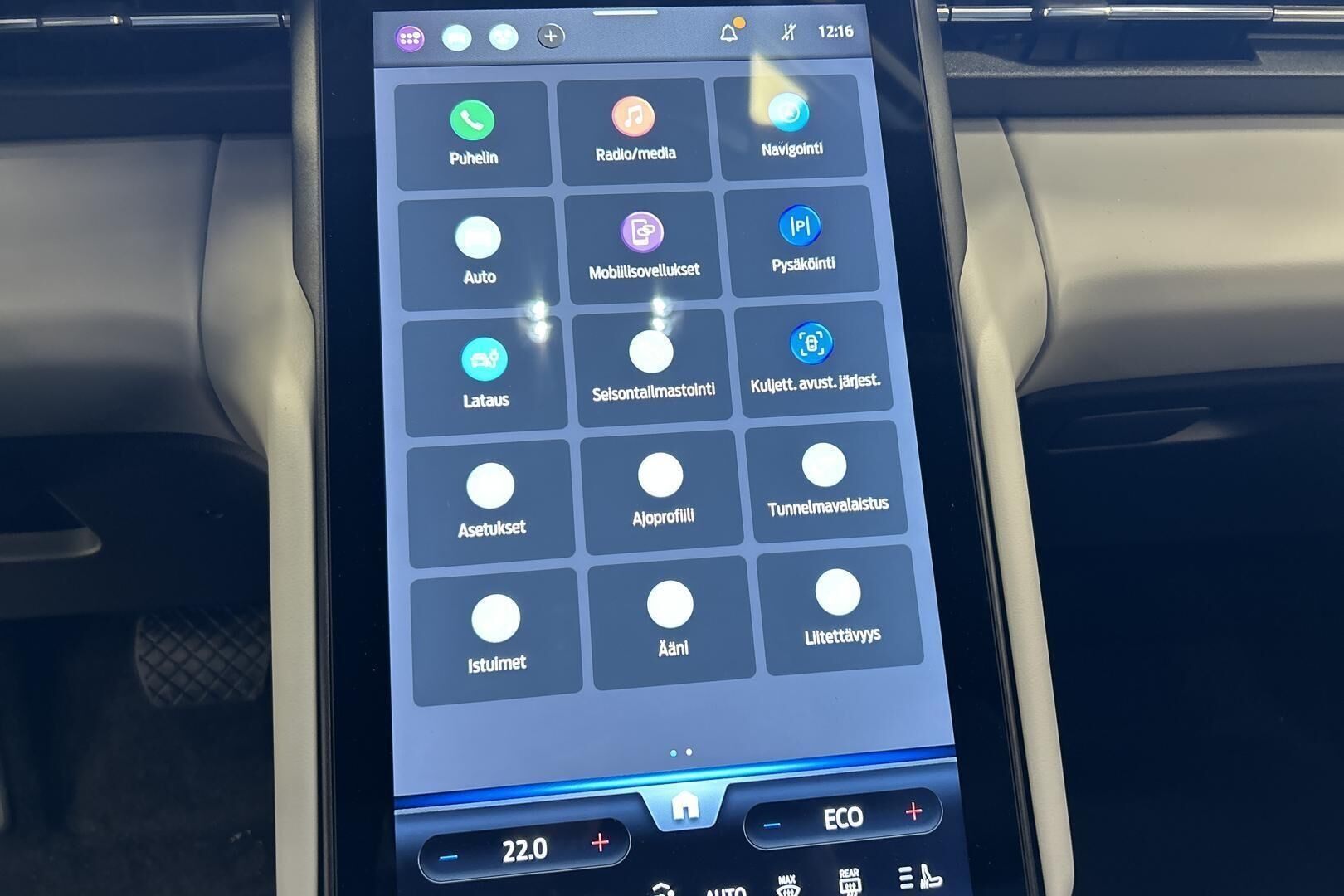 Ford Capri iso kuva 26