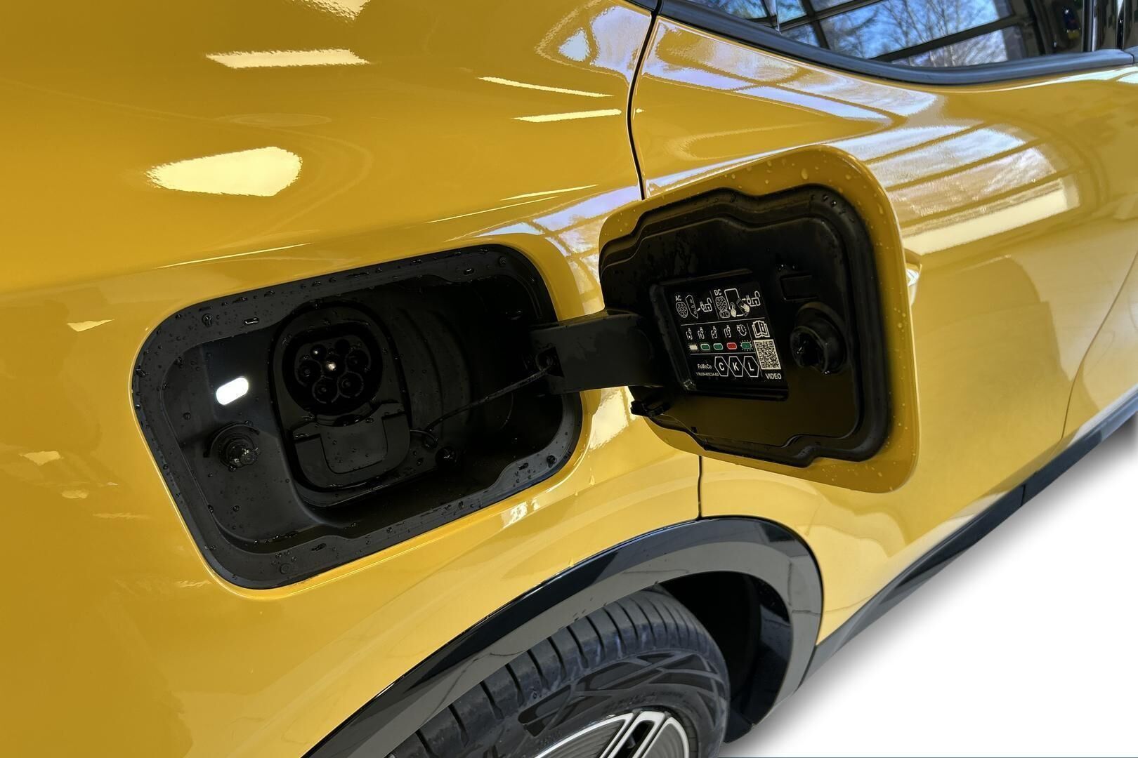 Ford Capri iso kuva 19