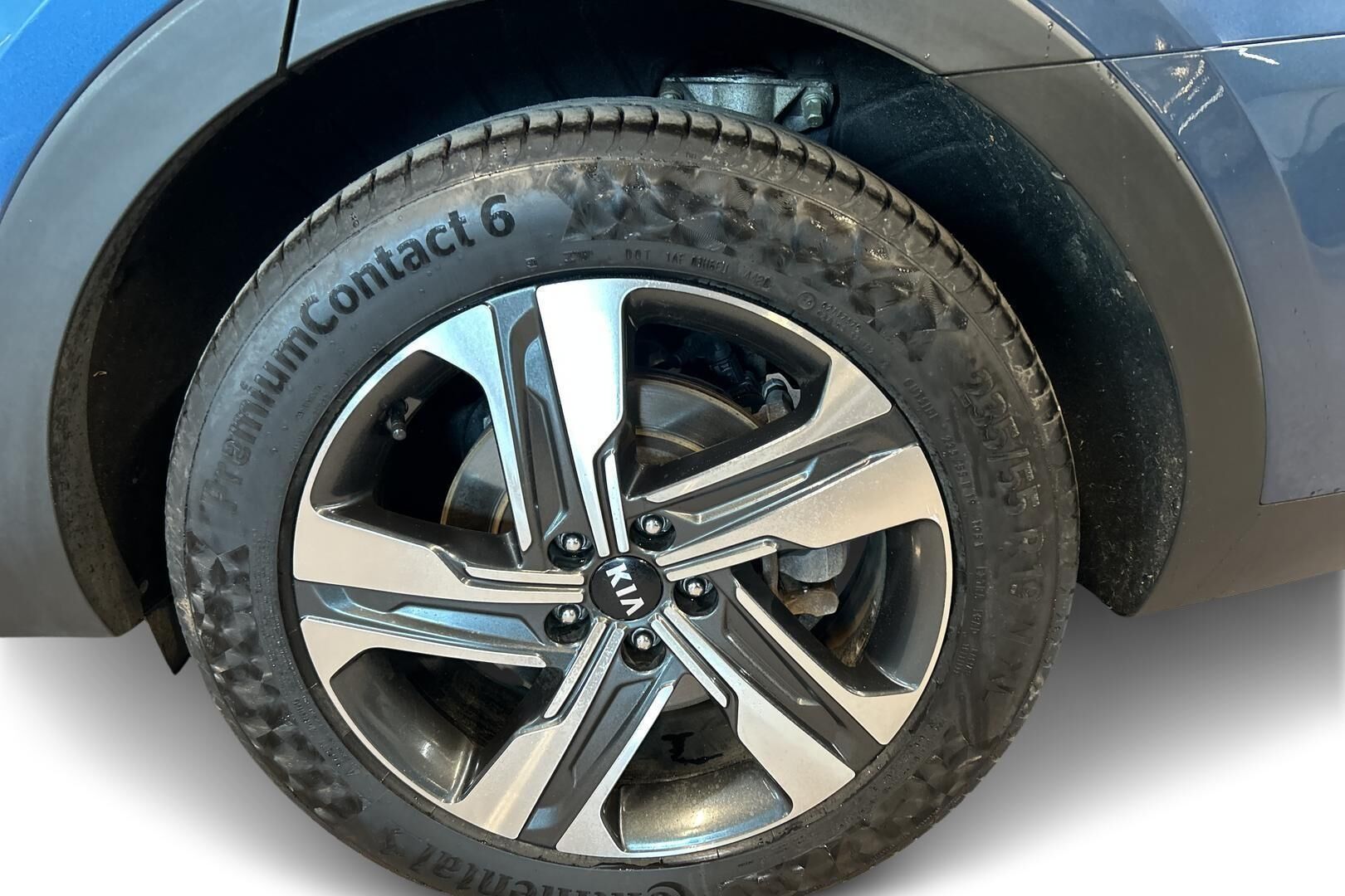 KIA Sorento iso kuva 11