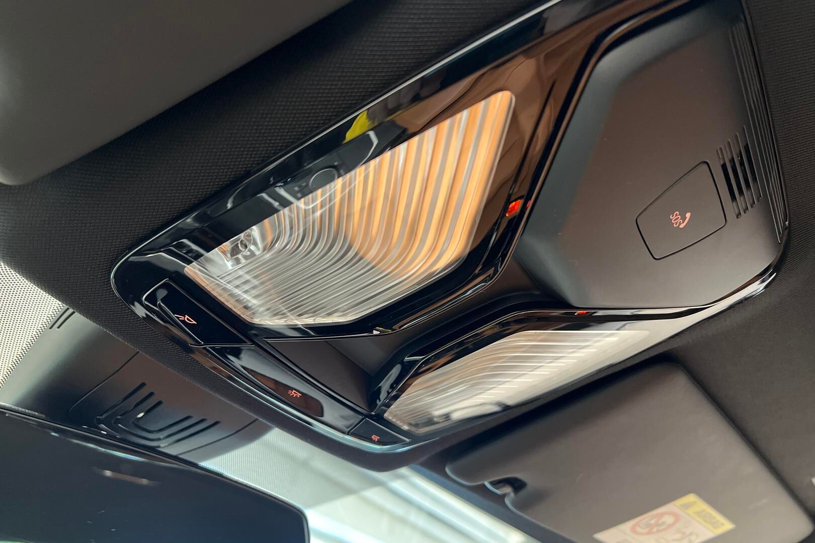 BMW I4 M50 iso kuva 28