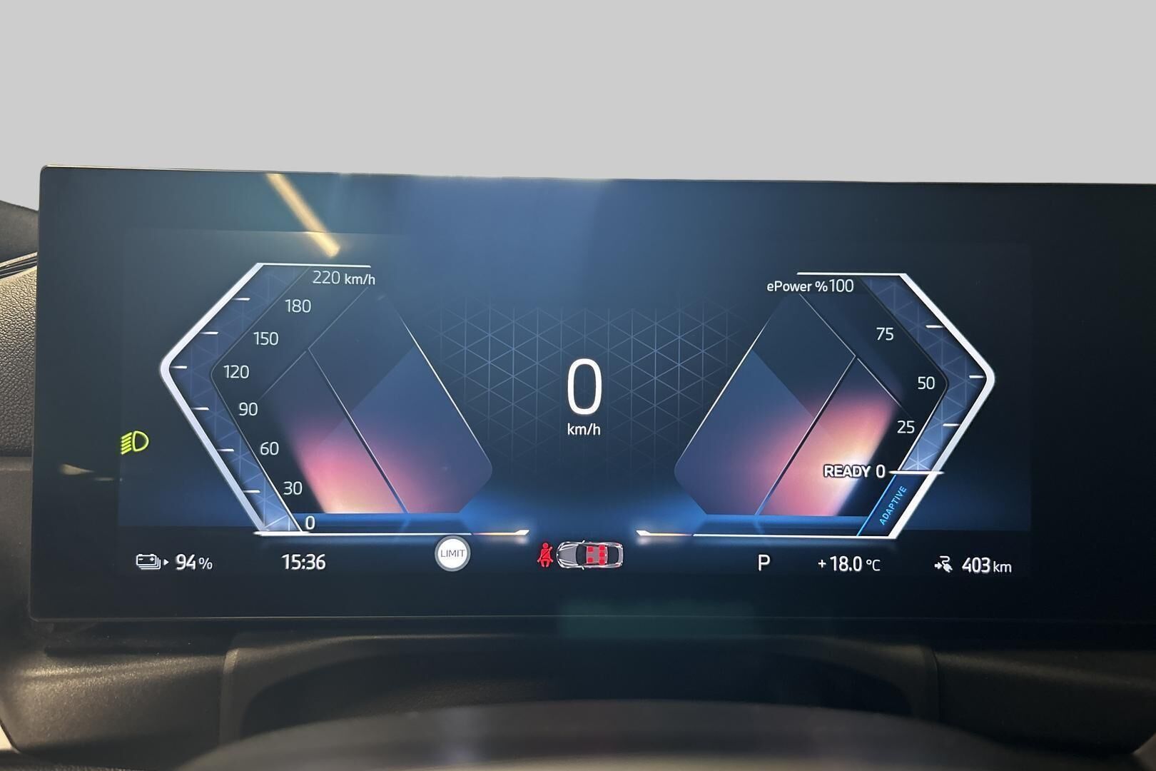BMW I4 iso kuva 11