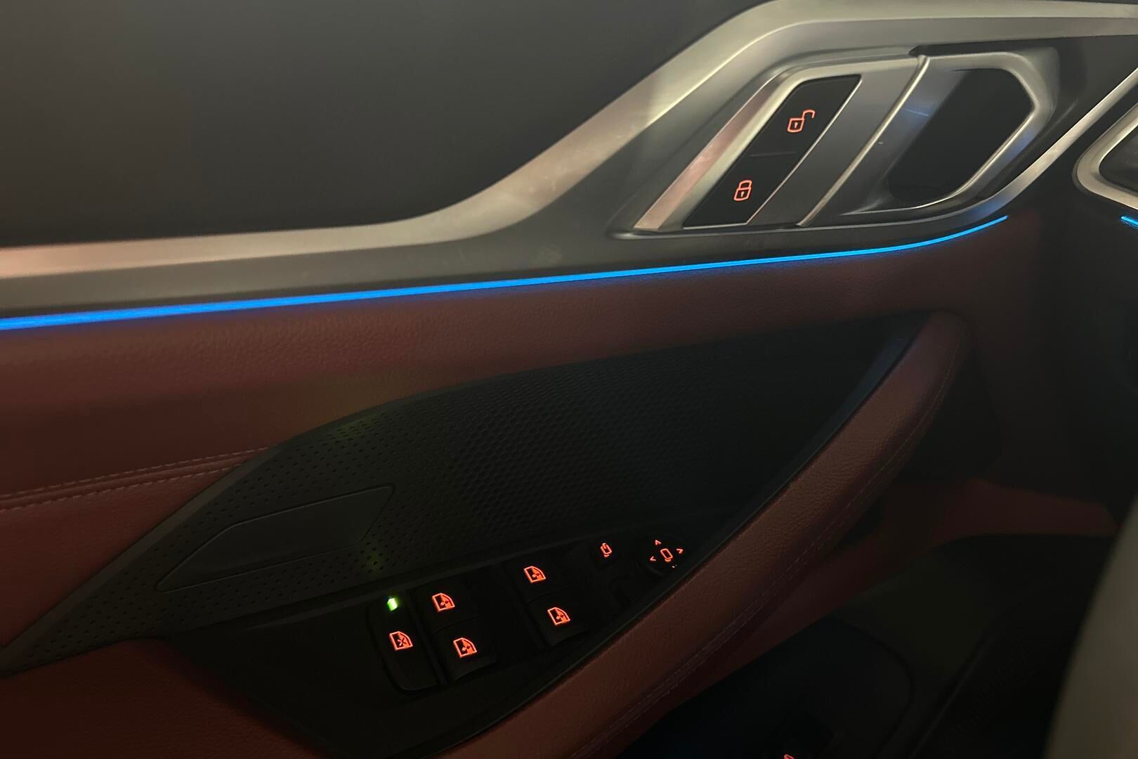 BMW I4 iso kuva 23